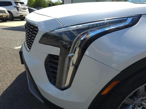 2021 Cadillac XT4 Premium Luxury