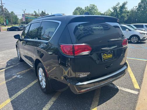 2018 Chrysler Pacifica Touring-L