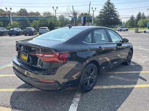 2024 Volkswagen Jetta 1.5T SE