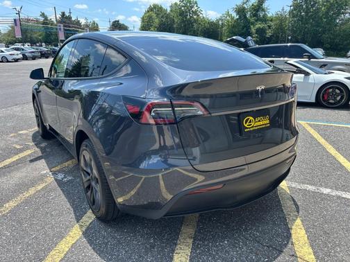 2025 Tesla Model Y Long Range