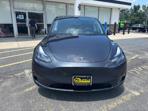 2025 Tesla Model Y Long Range