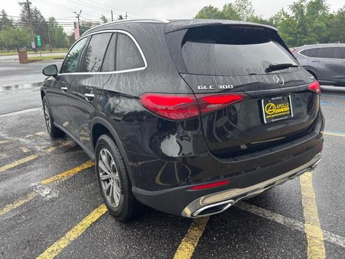 2024 Mercedes-Benz GLC 300 Base 4MATIC