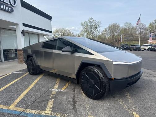 2024 Tesla Cybertruck Base