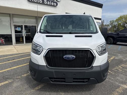 2023 Ford Transit-250