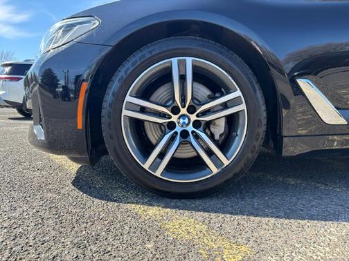 2022 BMW 530 i xDrive