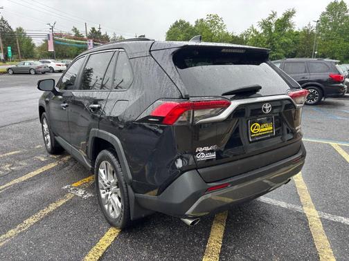 2019 Toyota RAV4 Limited