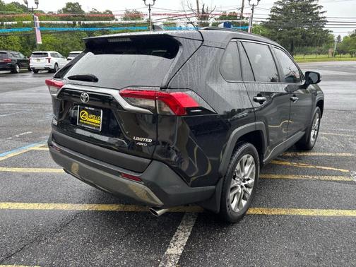 2019 Toyota RAV4 Limited
