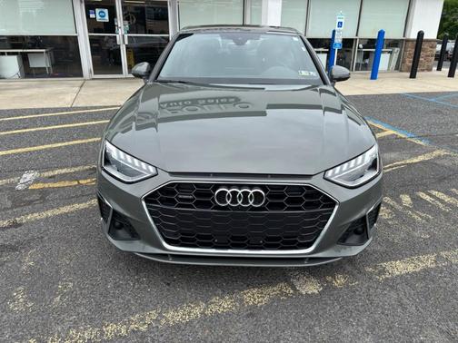2023 Audi A4 45 S line Premium Plus