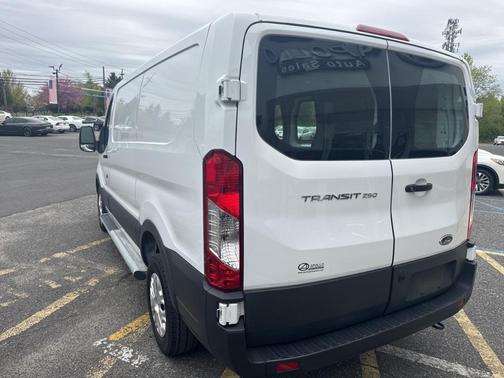 2023 Ford Transit-250