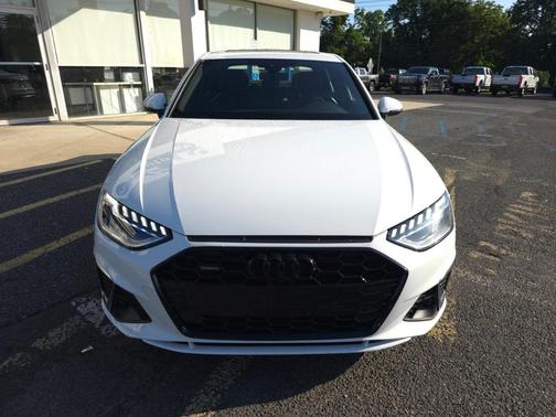 2024 Audi A4 45 S line quattro Premium