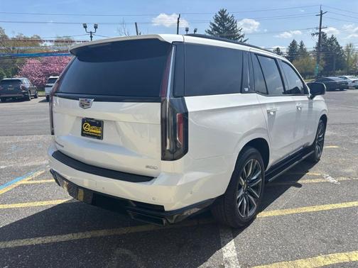 2021 Cadillac Escalade Sport