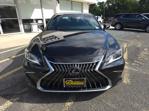 2022 Lexus ES 350 Base