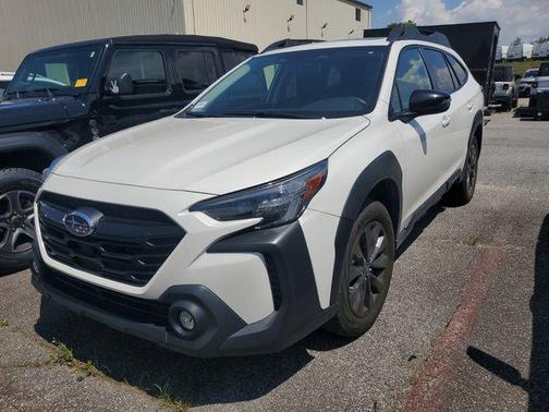 Crystal White Pearl 2024 Subaru Outback Onyx Edition