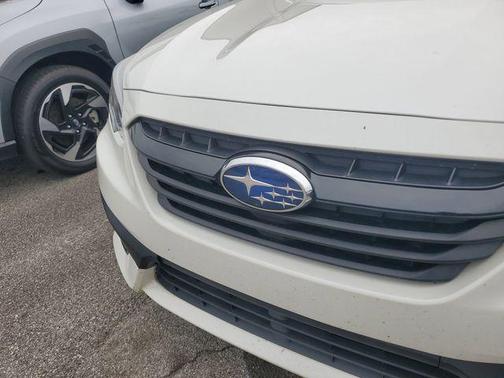 Crystal White Pearl 2022 Subaru Legacy Sport