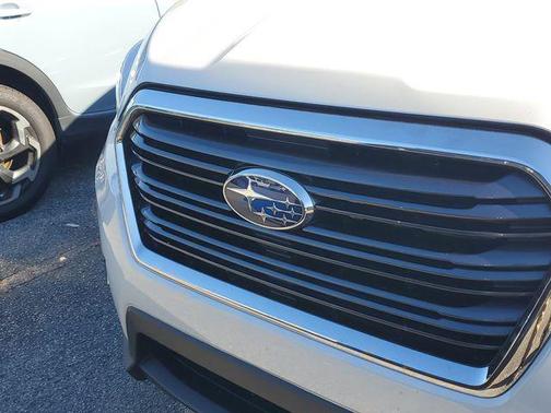 2022 Subaru Ascent Limited 8-Passenger