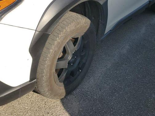 Crystal White Pearl 2022 Subaru Outback Wilderness