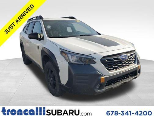Crystal White Pearl 2022 Subaru Outback Wilderness