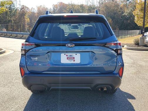 2025 Subaru Forester Base