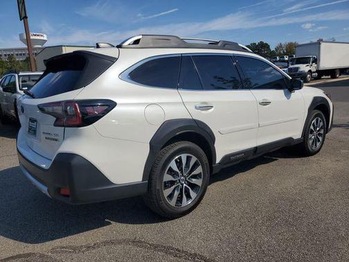 2023 Subaru Outback Touring XT