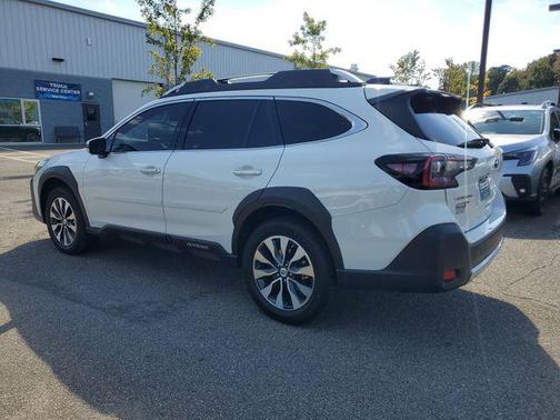 2023 Subaru Outback Touring XT