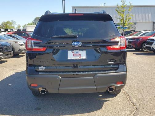 Crystal Black Silica 2025 Subaru Ascent Onyx Edition Touring 7-Passenger