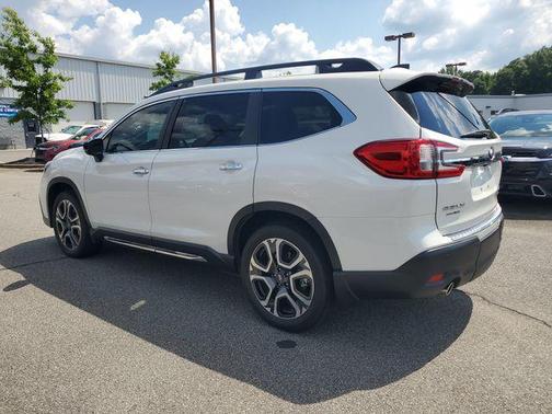 Crystal White Pearl 2025 Subaru Ascent Touring 7-Passenger