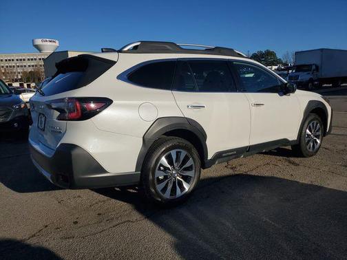 2025 Subaru Outback Touring XT