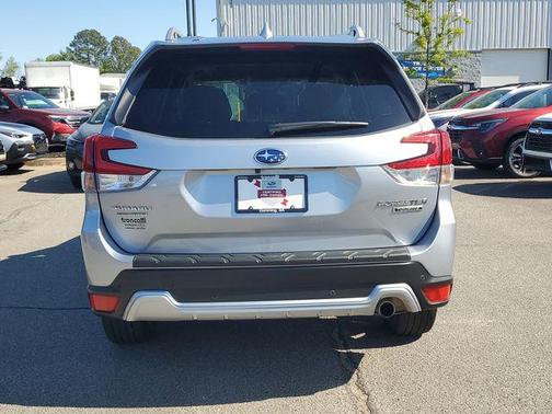 Ice Silver Metallic 2022 Subaru Forester Touring