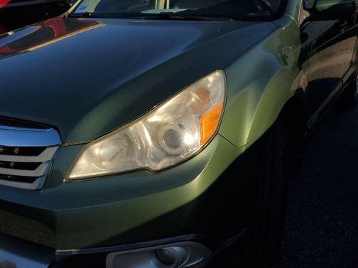 2011 Subaru Outback 2.5 i Limited