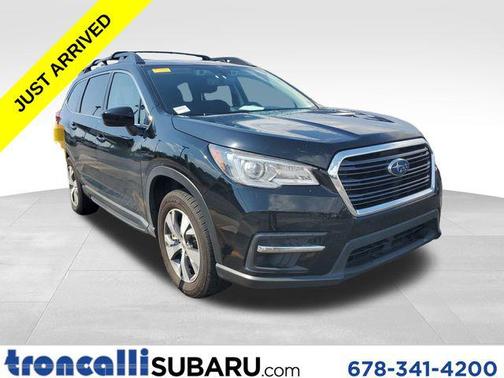 Crystal Black Silica 2022 Subaru Ascent Premium 8-Passenger