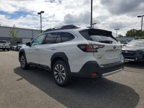 2025 Subaru Outback Touring