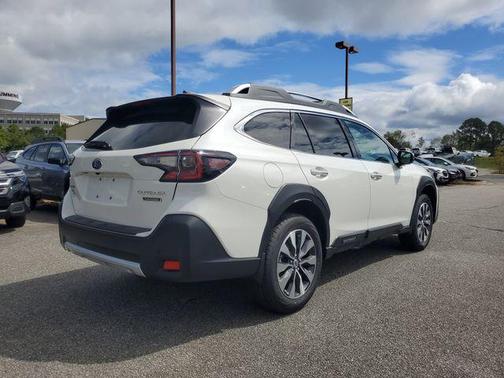 2025 Subaru Outback Touring