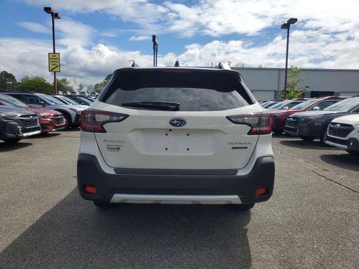 2025 Subaru Outback Touring