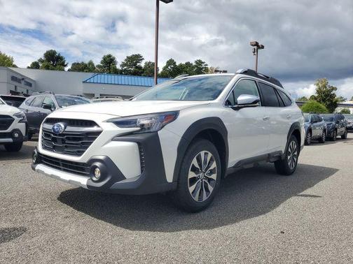 2025 Subaru Outback Touring