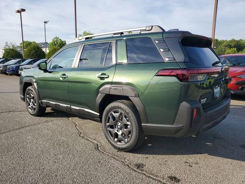 Deep Emerald 2026 Subaru Outback Premium