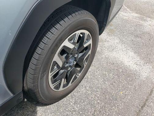 Ice Silver Metallic 2025 Subaru Forester Premium