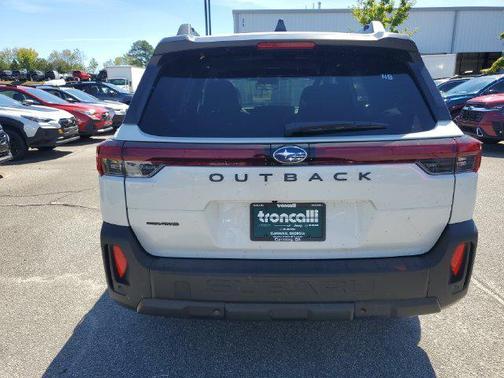 Crystal White 2026 Subaru Outback Touring XT