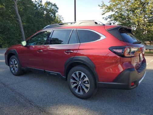 2025 Subaru Outback Touring XT