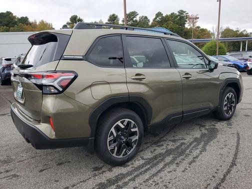 2025 Subaru Forester Premium