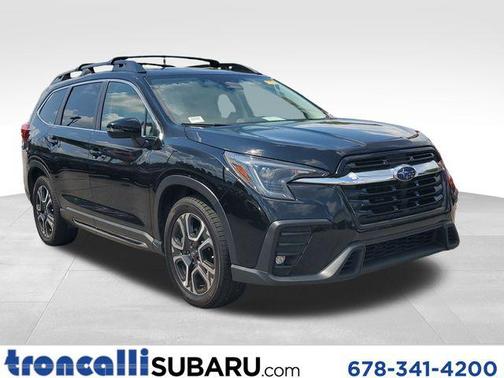 Crystal Black Silica 2023 Subaru Ascent Limited 8-Passenger
