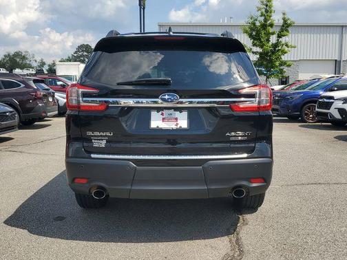 Crystal Black Silica 2023 Subaru Ascent Limited 8-Passenger