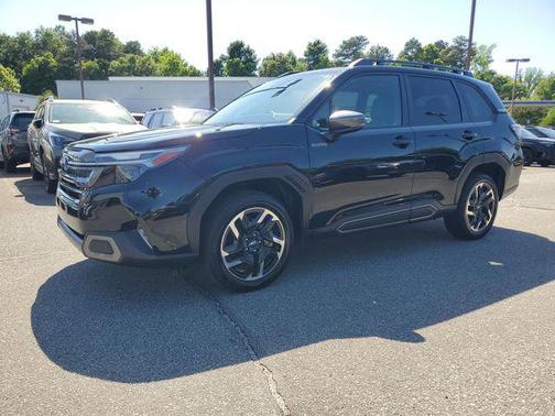 Crystal Black Silica 2025 Subaru Forester Hybrid Limited