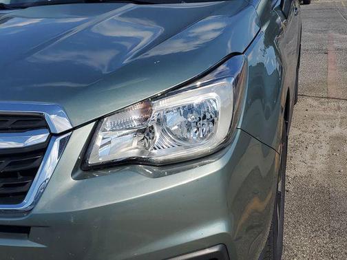 Green Metallic 2017 Subaru Forester 2.5i Premium