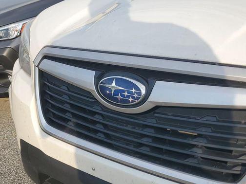 Crystal White Pearl 2020 Subaru Forester Premium