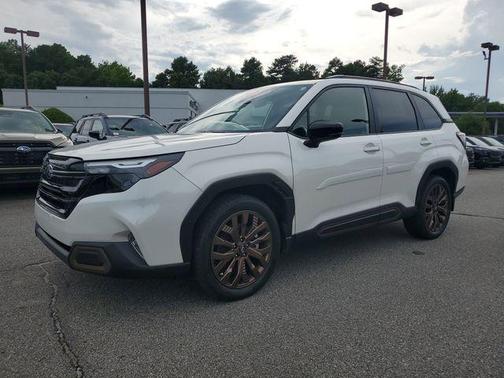 Crystal White Pearl 2025 Subaru Forester Sport