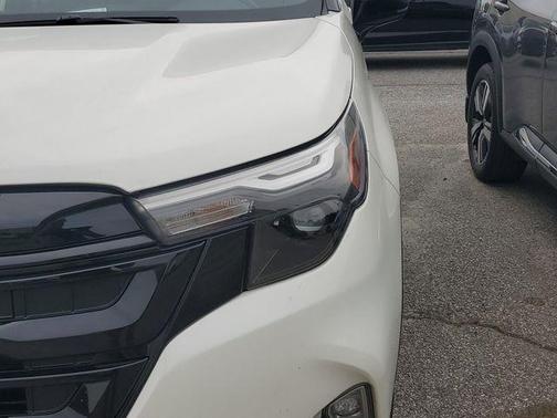 Crystal White Pearl 2025 Subaru Forester Sport