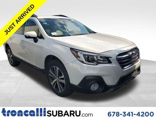 Crystal White Pearl 2019 Subaru Outback 2.5i Limited