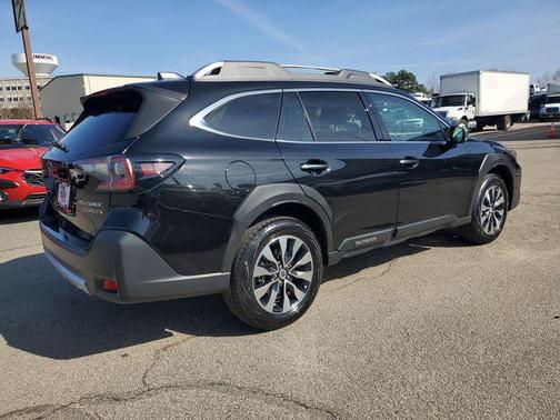 2023 Subaru Outback Touring XT