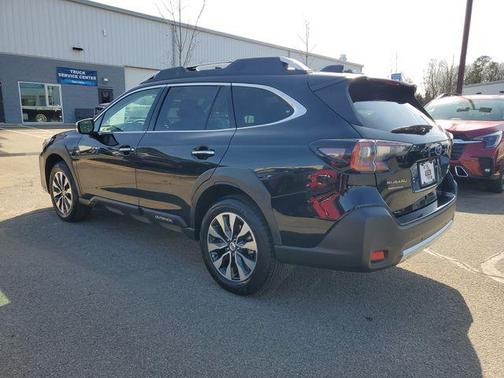 2023 Subaru Outback Touring XT