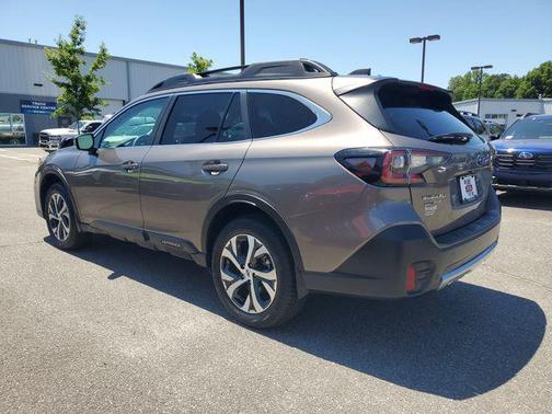 Bronze Metallic 2021 Subaru Outback Limited